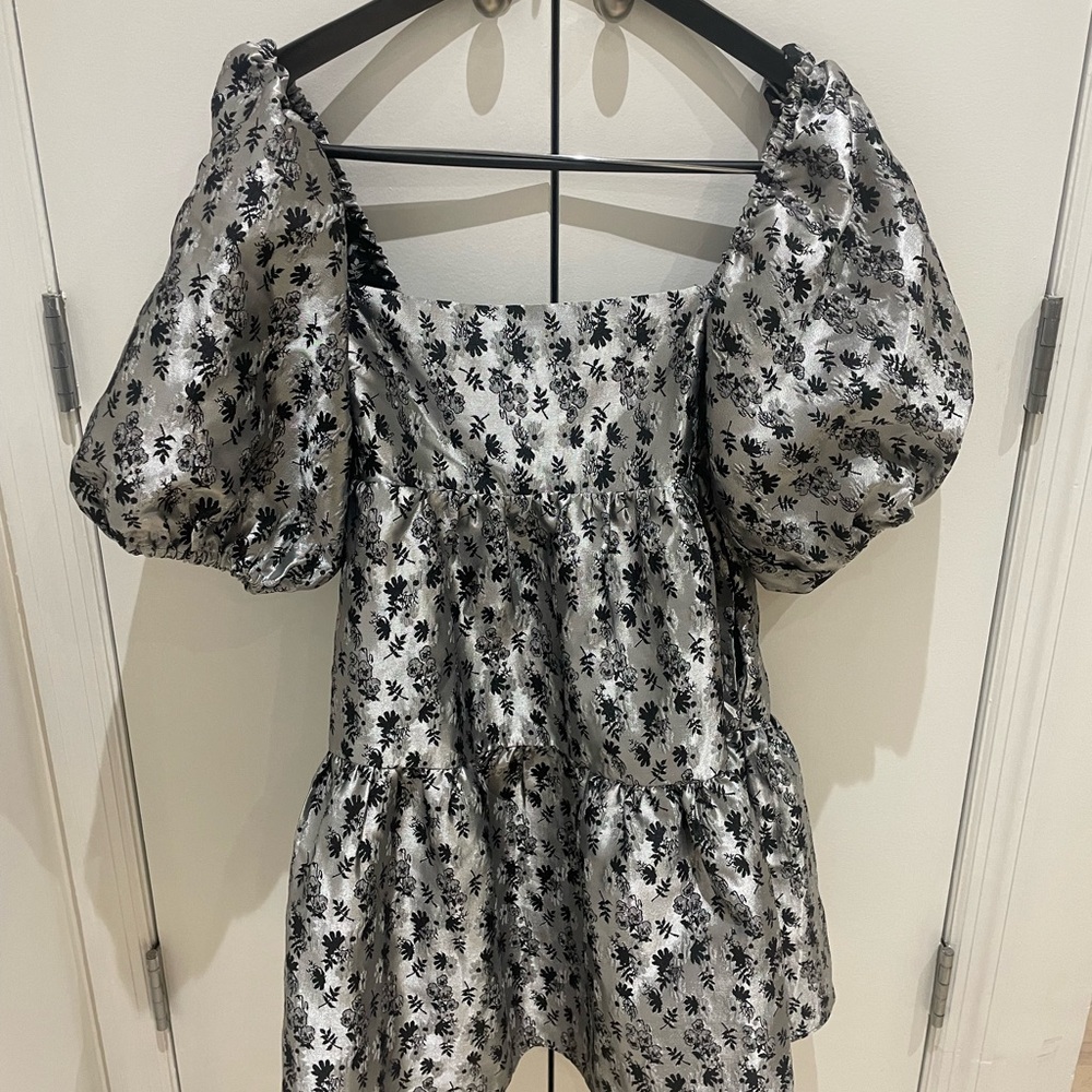 NWT Amanda Uprichard silver floral dress - perfect for holidays!